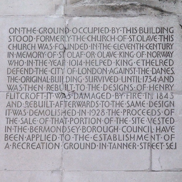 St. Olavs hus - plakett